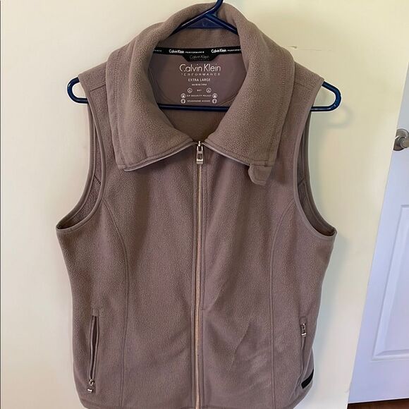 Calvin Klein Jackets & Blazers - Calvin Klein Performance Women’s XL Tan/Taupe Fleece Vest Zip Pockets Quick Dry